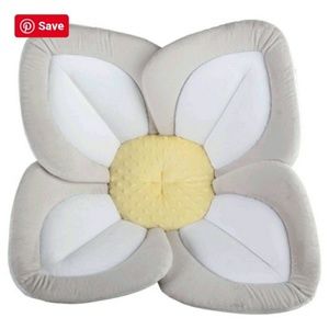 Baby Blooms Blooming Bath Lotus with blue scrubbie